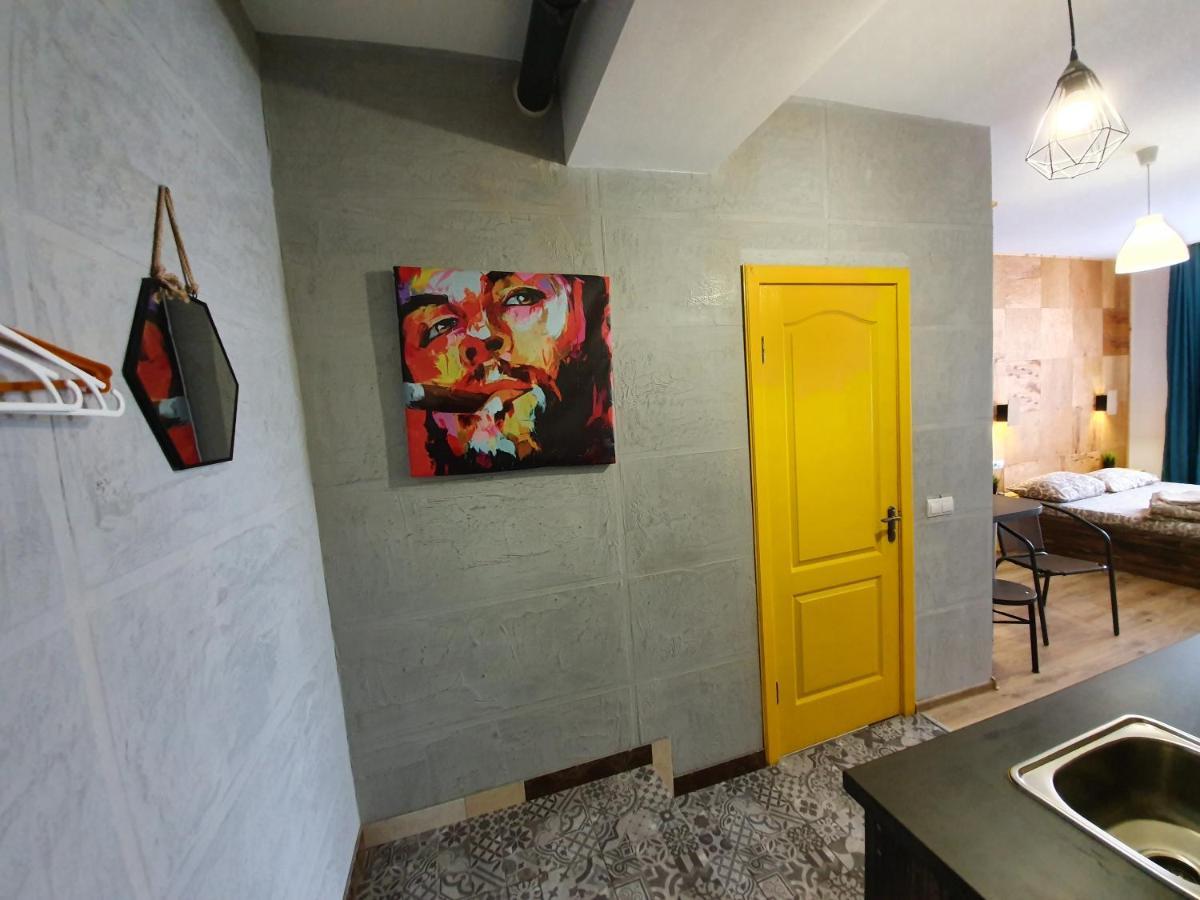 Near Trainstation 603 Apartment Ivano Frankivsk Bagian luar foto